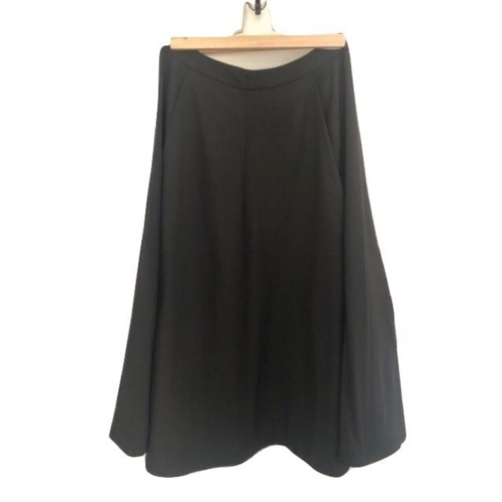 New Kate Spade Black pleat skirt